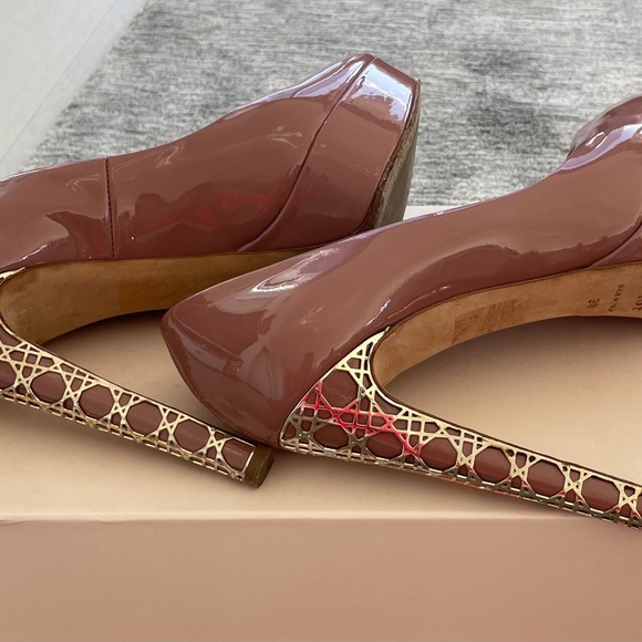 Dior Blush Patent Leather Peep Toe Cannage heel Platforms Pumps Size 38 - Picture 3 of 7